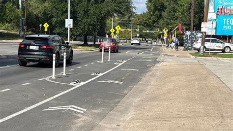 New bike lanes on Barton Springs Road gets warm welcome from drivers, cyclists